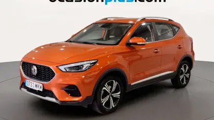 Begagnad MG ZS Comfort 106 HK (77 kW) 2023 Orange SUV