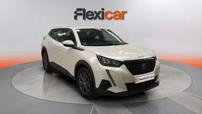 Usado Peugeot 2008 Active 101 CV (74 kW) 2021 Blanco SUV