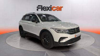 Używany VW Tiguan R-line 150 KM (110 kW) 2024 Biały SUV