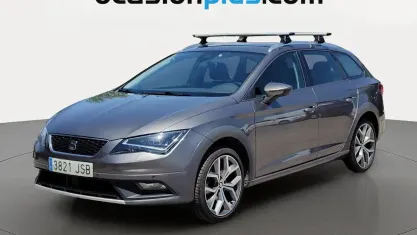 Usado Seat Leon X-Perience 4Drive 150 CV (110 kW) 2016 Gris Familiar