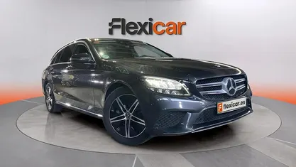 Usado Mercedes C200 160 CV (117 kW) 2021 Gris Familiar