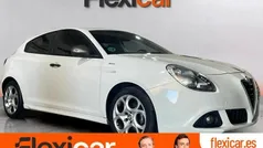 Blanco Usado 2016 Alfa Romeo Giulietta Utilitario | 12.690 € (Precio justo)