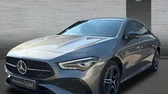 Gris Usado 2024 Mercedes CLA250e AMG line Berlina | 44.900 € (Precio justo)