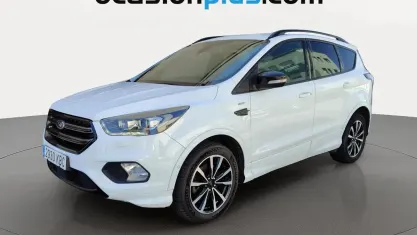 Usado Ford Kuga ST-Line 150 CV (110 kW) 2017 Blanco SUV