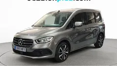 Gris plata Usado 2023 Mercedes 180 Berlina | 22.889 € (Buen precio)