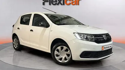 Usado Dacia Sandero Acces 75 CV (55 kW) 2019 Berlina