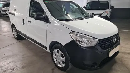 Usado Dacia Dokker Essentiel 107 CV (78 kW) 2021 Monovolumen