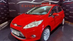 Rojo Usado 2011 Ford Fiesta Titanium Utilitario | 5990 € (Precio justo)
