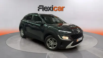 Usado Hyundai Kona 120 CV (88 kW) 2022 Gris SUV