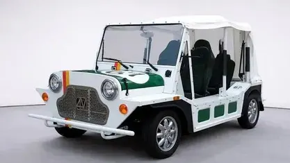 Begagnad Austin Mini 33 kW (45 HK) 2024 Vit Cab