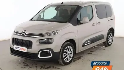 Begagnad Citroën Berlingo Feel 110 HK (80 kW) 2021 Minibuss