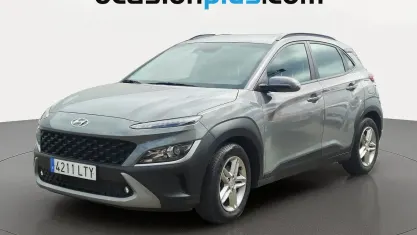 Usado Hyundai Kona 120 CV (88 kW) 2021 Gris SUV