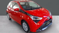 Usado 2021 Toyota Aygo X-play Utilitario | 11.900 € (Precio justo)