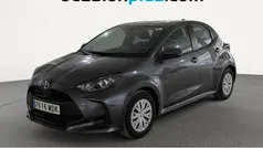 Gris Usado 2022 Toyota Yaris Business Edition Utilitario | 14.537 € (Precio justo)