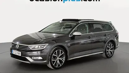 Usado VW Passat Alltrack 190 CV (139 kW) 2018 Gris Familiar