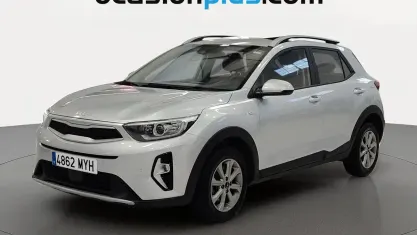 Usado Kia Stonic 79 CV (58 kW) 2025 Gris SUV