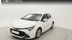 Blanco Usado 2024 Toyota Corolla Active Berlina | 25.050 € (Precio justo)