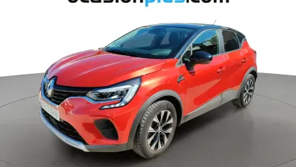 Usado Renault Captur Equilibre 101 CV (74 kW) 2023 Rojo SUV