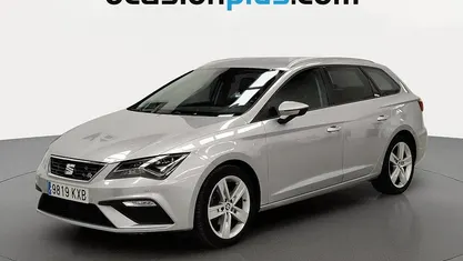 Usado Seat Leon FR 150 CV (110 kW) 2019 Gris plata Monovolumen