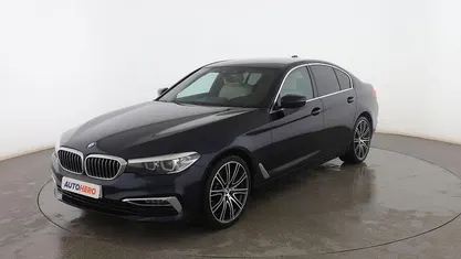 Usado 2018 BMW 530 Luxury Line Berlina | 27.999 € (Precio justo)