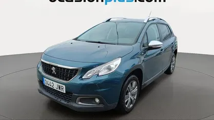 Usado Peugeot 2008 Style 100 CV (73 kW) 2017 Verde SUV