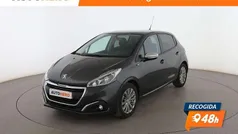 Usado 2016 Peugeot 208 Style Utilitario | 8099 € (Precio justo)