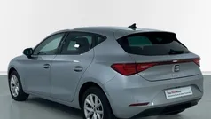 Gris plata Usado 2024 Seat Leon Style Utilitario | 24.382 € (Buen precio)