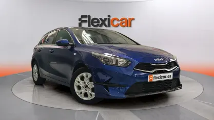 Usado Kia Ceed 136 CV (100 kW) 2023 Azul Utilitario