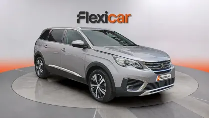 Usado Peugeot 5008 Active 131 CV (96 kW) 2019 Gris SUV