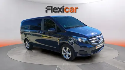 Usado Mercedes V220 Exclusive 163 CV (119 kW) 2019 Azul Monovolumen