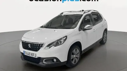 Usado Peugeot 2008 Style 100 CV (73 kW) 2017 Blanco SUV