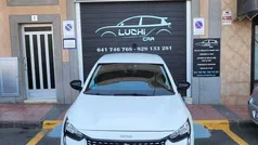 Blanco Usado 2022 Peugeot 208 Active Utilitario | 10.700 € (Super precio)
