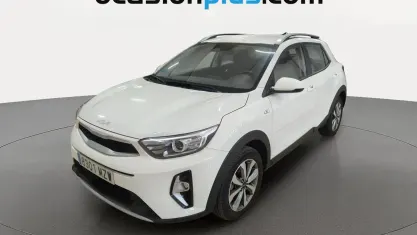Usado Kia Stonic 101 CV (74 kW) 2025 Blanco SUV