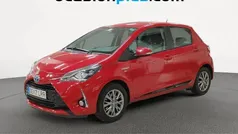 Rojo Usado 2017 Toyota Yaris Hybrid Active Utilitario | 11.000 € (Precio justo)
