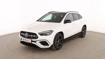 Usado Mercedes GLA200 AMG line 177 CV (130 kW) 2025 Blanco SUV