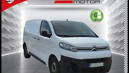 Usado Citroën Jumpy Comfort 122 CV (89 kW) 2017 Blanco Monovolumen