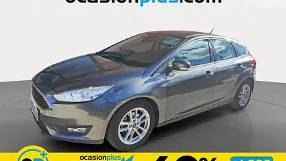 Usado Ford Focus Trend+ 125 CV (91 kW) 2015 Gris Utilitario