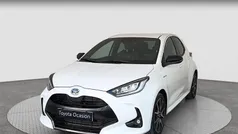 Blanco Usado 2021 Toyota Yaris Hybrid Style Monovolumen | 19.400 € (Precio justo)