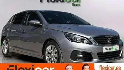 Usado Peugeot 308 Style 131 CV (96 kW) 2020 Gris Utilitario