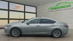 Gris Usado 2020 Lexus ES300H Executive Line Berlina | 25.372 €