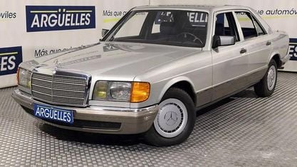Begagnad Mercedes 280 154 HK (113 kW) 1984 Grå Sedan