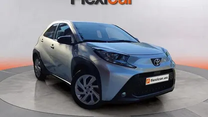 Usado 2024 Toyota Aygo X Play SUV | 12.490 € (Precio justo)