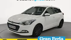 Blanco Usado 2017 Hyundai i20 Utilitario | 9650 € (Precio justo)