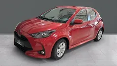 Rojo Usado 2024 Toyota Yaris Edition Berlina | 19.990 € (Precio justo)