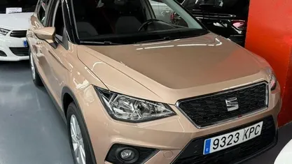 Usado Seat Arona Style 95 CV (69 kW) 2018 Negro SUV