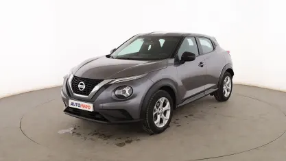 Usado Nissan Juke Acenta 117 CV (86 kW) 2020 Gris SUV