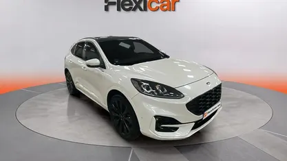 Usado Ford Kuga ST-Line X 227 CV (166 kW) 2021 Blanco SUV