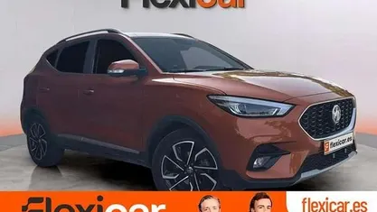Usado MG ZS Luxury 111 CV (81 kW) 2022 Naranja Berlina