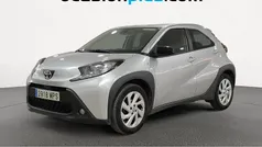 Usado 2024 Toyota Aygo Play Utilitario | 14.091 € (Precio justo)