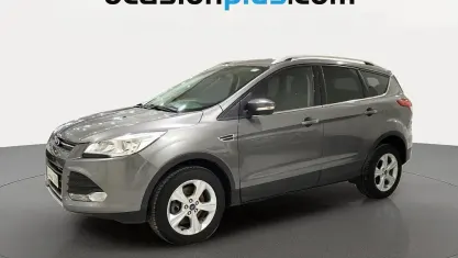 Usado Ford Kuga Trend 140 CV (102 kW) 2014 Gris SUV
